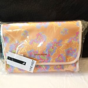 NWT, Nine West hanging travel organizer.